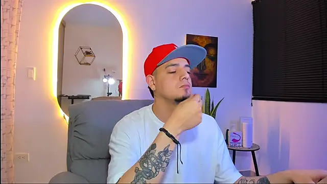 alejandro calderon1 online show from February 2026 05:55:02 AM