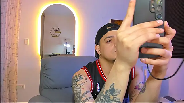 alejandro calderon1 online show from February 2026 03:37:02 AM