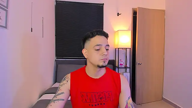 alejandro calderon1 online show from April 2026 03:31:02 AM