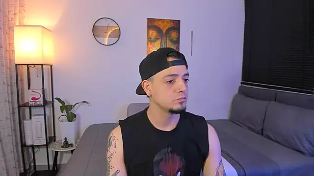 alejandro calderon1 online show from May 2026 03:58:02 AM