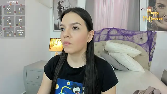 Snapshot of Beautyari_ chatting on October 2025 12:27:01 PM Beautyari online show from October 2025 12:27:01 PM