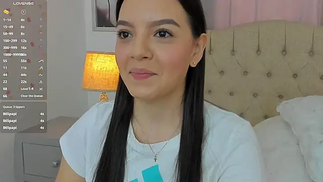 Snapshot of Beautyari_ chatting on November 2025 12:38:01 PM Beautyari online show from November 2025 12:38:01 PM