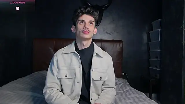 Snapshot of DanielCrush1 chatting on January 2026 07:06:01 PM DanielCrush1 online show from January 2026 07:06:01 PM