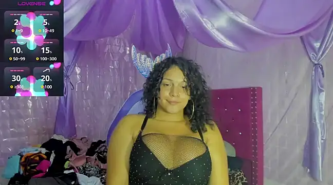 Snapshot of sirenadirtysexxx chatting on January 2025 08:47:01 PM sirenadirtysexxx online show from January 2025 08:47:01 PM