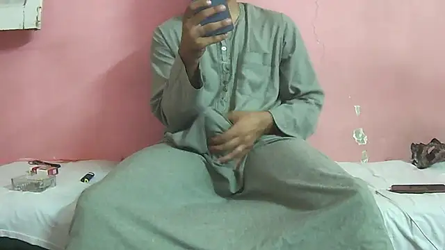 foxsanSs online show from September 2025 11:48:01 PM
