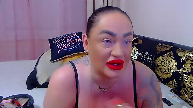 BustyVicky online show from January 2026 10:25:02 PM