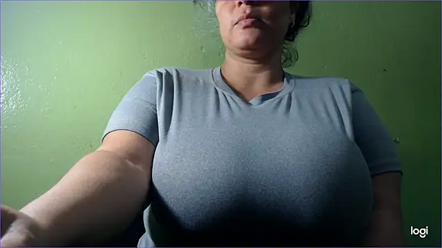 Snapshot of Kosem4 chatting on February 2025 09:48:01 PM Kosem4 online show from February 2025 09:48:01 PM