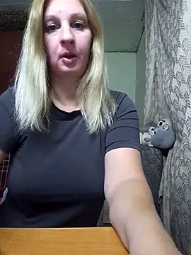 BustyBlond online show from October 2025 04:46:01 PM