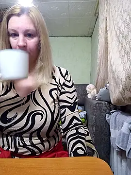 BustyBlond online show from February 2026 04:39:02 AM