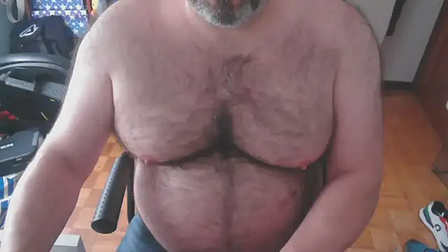 mikeyhotbear online show from January 2025 04:54:01 PM