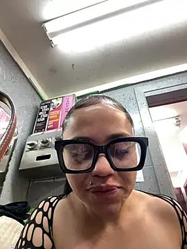 Snapshot of RuggyRackz chatting on March 2025 07:28:02 PM RuggyRackz online show from March 2025 07:28:02 PM