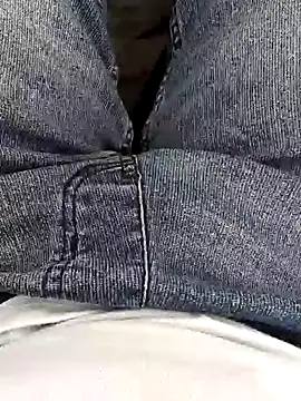 Elixire1 online show from March 2026 03:29:02 PM