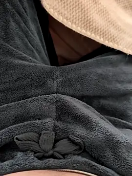 Elixire1 online show from April 2026 08:24:02 PM