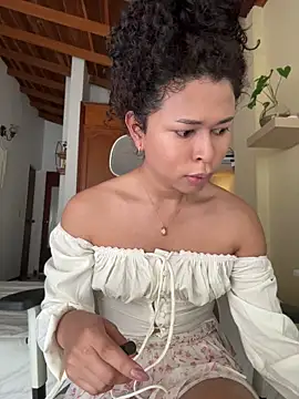 GabriSaenz online show from April 2026 01:04:02 PM