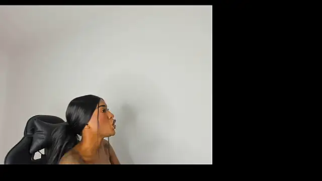 Snapshot of Emattaylor chatting on January 2025 11:17:01 AM Emattaylor online show from January 2025 11:17:01 AM