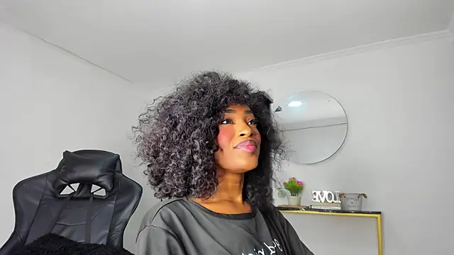 Emattaylor online show from November 2025 12:59:03 PM