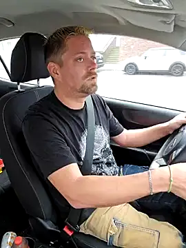 Trucker Hunter online show from January 2025 12:15:01 PM