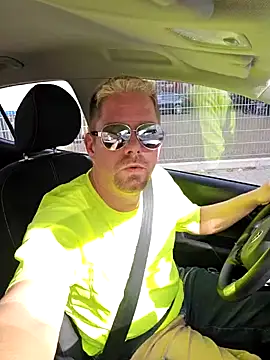 Trucker Hunter online show from March 2025 11:38:02 AM