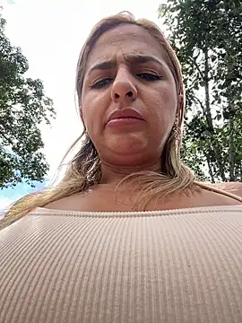 sammyqueenx21 online show from March 2025 07:38:02 PM