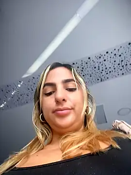 sammyqueenx21 online show from July 2026 01:29:02 PM