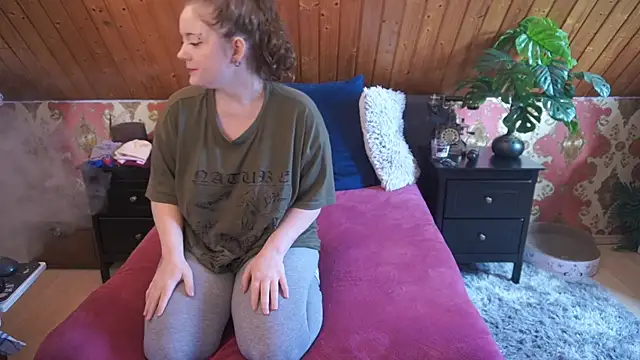 TessaWinter online show from April 2026 02:01:02 PM