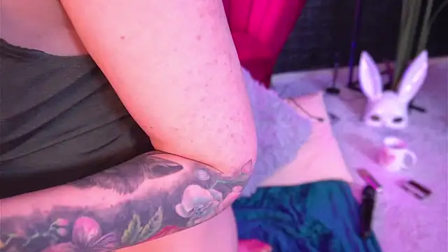 ScarlettQuate online show from December 2024 07:32:02 PM