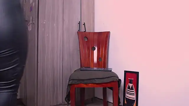 nicolstivens online show from December 2024 02:06:02 PM