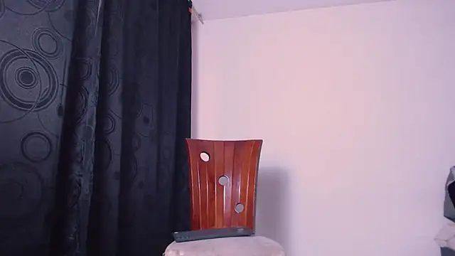 nicolstivens online show from February 2025 10:07:02 PM