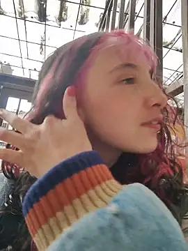  Laary online show from December 2025 08:03:02 PM