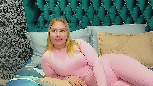 LunaHouston online show from March 2025 07:14:02 PM