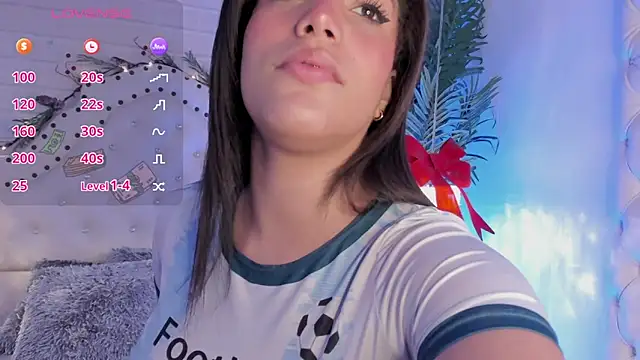 Snapshot of _Eurekaa_ chatting on December 2024 08:33:01 PM Eurekaa online show from December 2024 08:33:01 PM