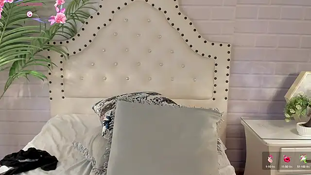 Snapshot of _Eurekaa_ chatting on March 2025 11:50:02 PM Eurekaa online show from March 2025 11:50:02 PM