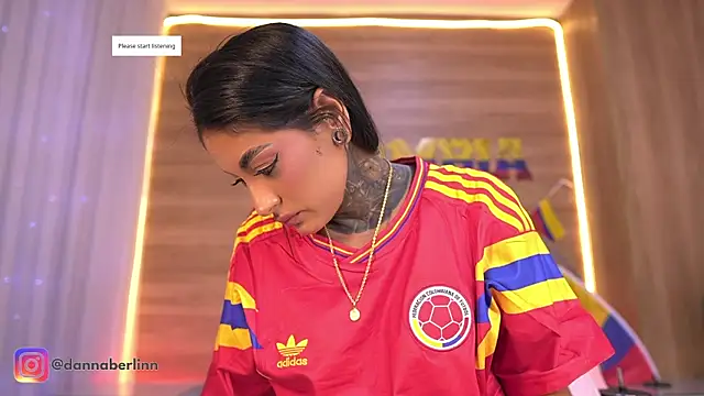 danna berlin  online show from June 2026 07:19:01 PM