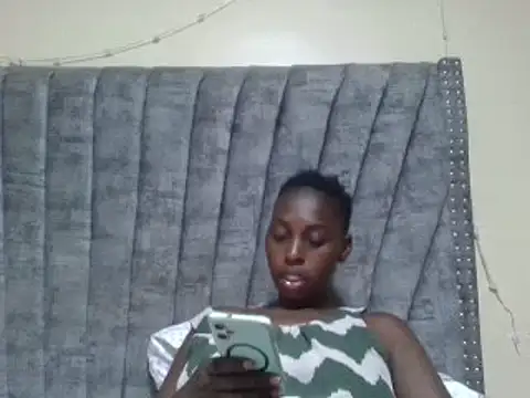 Snapshot of Dizzydose chatting on June 2026 05:00:01 PM Dizzydose online show from June 2026 05:00:01 PM