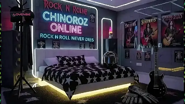 Snapshot of chino_roz chatting on January 2026 09:18:01 PM chino roz online show from January 2026 09:18:01 PM