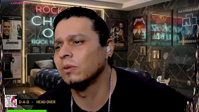 Snapshot of chino_roz chatting on July 2026 12:59:02 AM chino roz online show from July 2026 12:59:02 AM