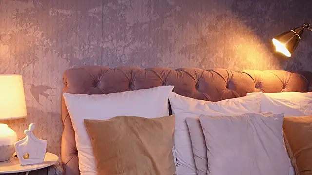 Snapshot of AngelaFay chatting on March 2025 05:54:01 AM AngelaFay online show from March 2025 05:54:01 AM