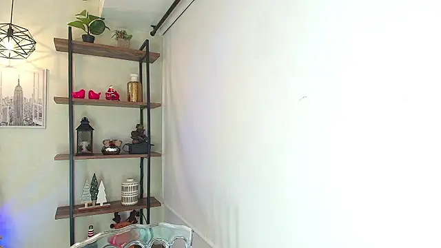 Sassy--Girl online show from December 2025 06:13:02 PM