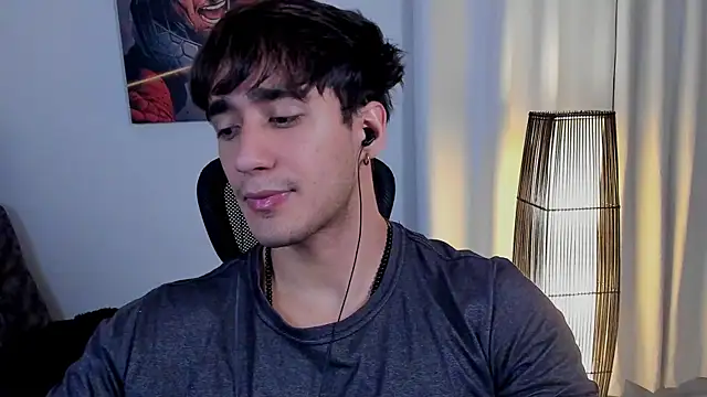 AlexRivera6 online show from April 2026 07:01:02 PM