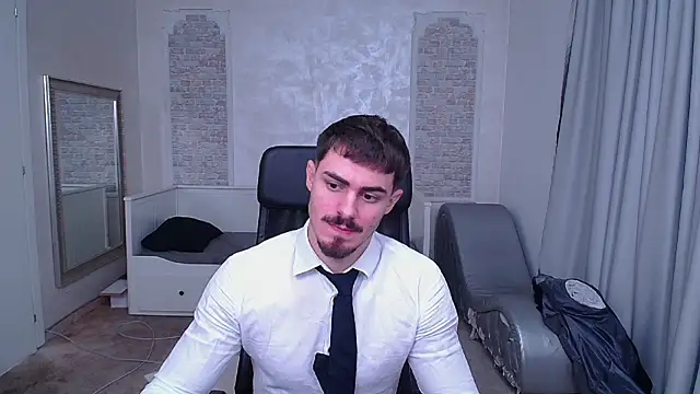 WilsonJules online show from December 2024 05:01:02 PM