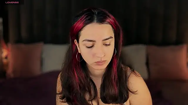 Daphne Moss online show from January 2026 02:09:02 PM