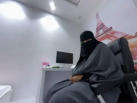Snapshot of Submissive_Arab chatting on February 2025 11:50:02 AM Submissive Arab online show from February 2025 11:50:02 AM