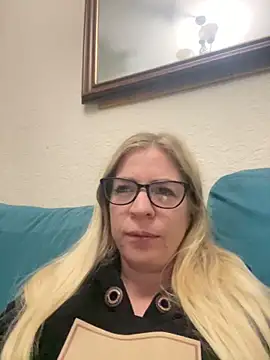 Snapshot of jayjencam chatting on October 2025 10:19:01 PM jayjencam online show from October 2025 10:19:01 PM