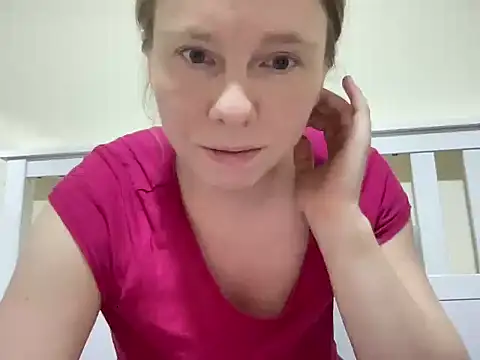 SweetLucy96 online show from December 2025 08:37:02 PM