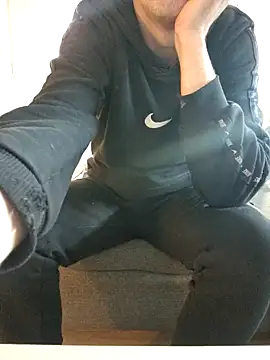 Makey03 online show from January 2025 12:44:02 PM