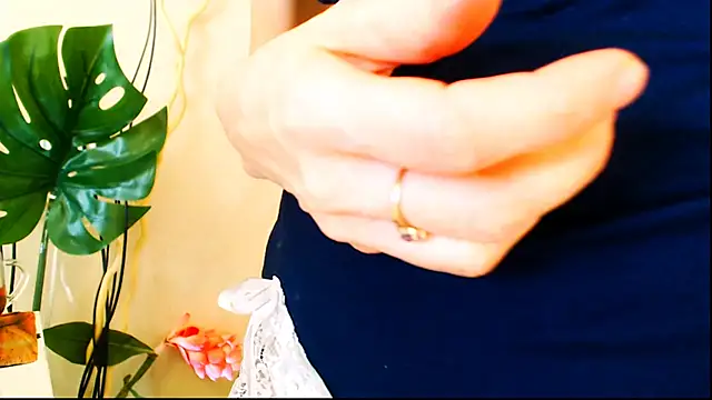 OLIVIA CANDY online show from February 2025 07:39:02 AM