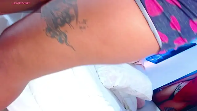 gatuwildhott online show from February 2026 12:04:02 AM