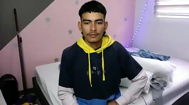 sorry-mom69 online show from January 2025 04:35:01 PM