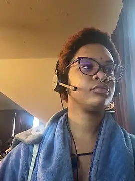 nickytheehawtie online show from February 2026 01:30:02 PM