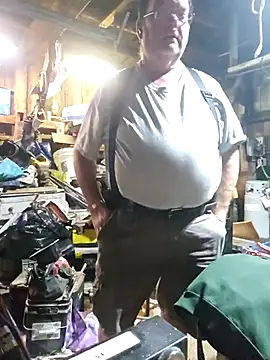 Snapshot of mrwizard4570 chatting on December 2025 11:00:01 PM mrwizard4570 online show from December 2025 11:00:01 PM